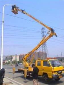 24小時昆明高空車作業車租賃,升降車、路燈車出租