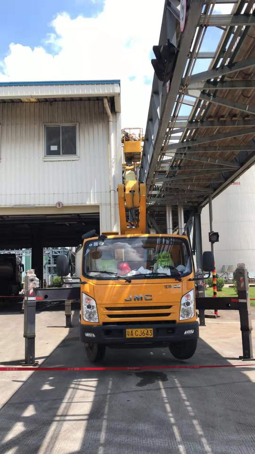 中國供應高空車網遂溪縣外墻涂鴉高空車出租一個電話搞定