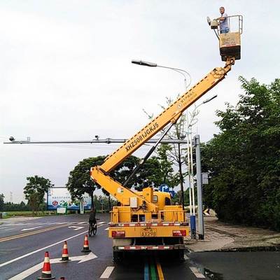 成華區(qū)27米登高車租賃 新都區(qū)路燈車出租 30米直臂式升降機租賃